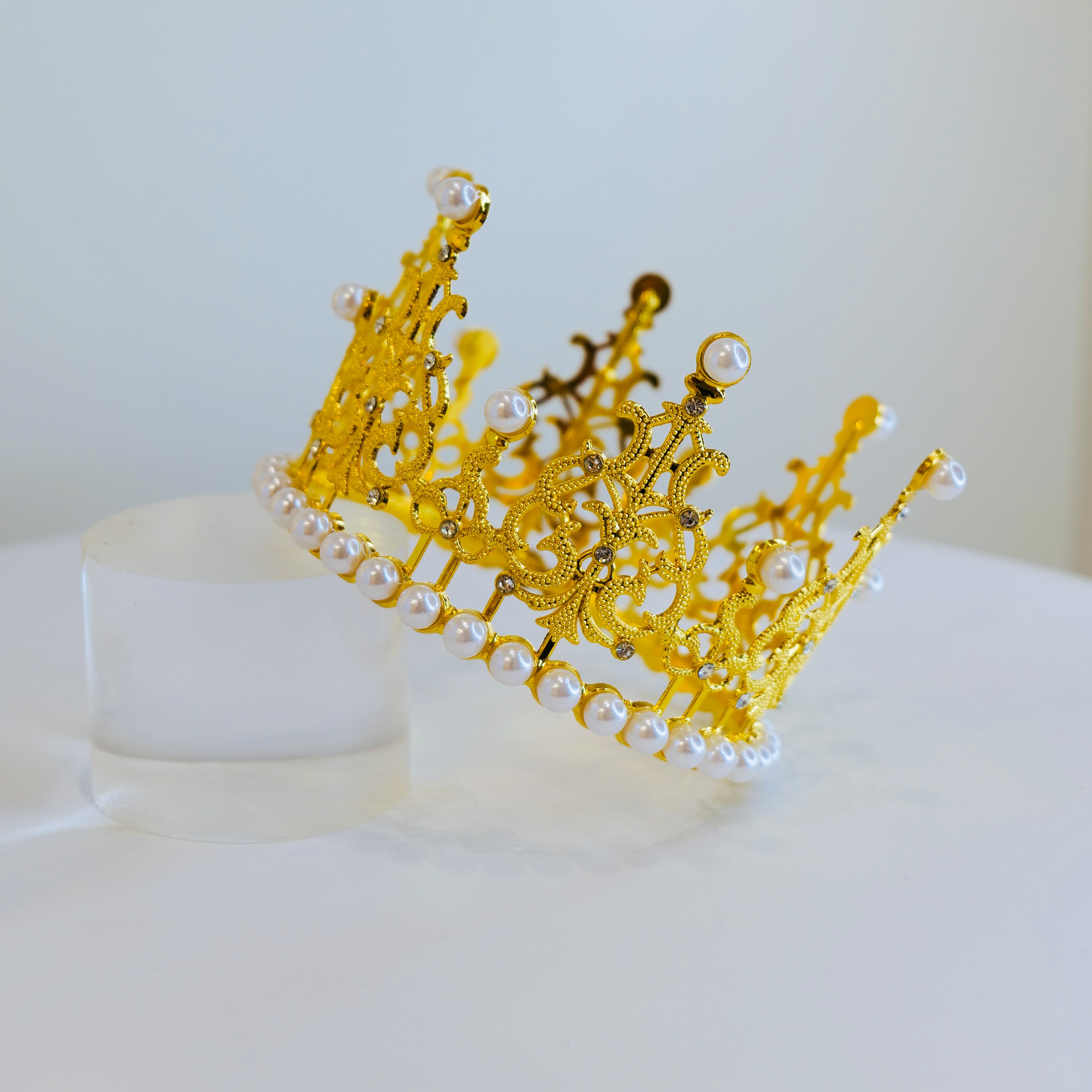 Golden Majesty Crown